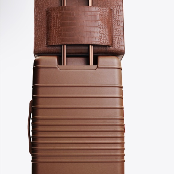 Brown Crocodile Pattern Tote Bag - Picture 4 of 9